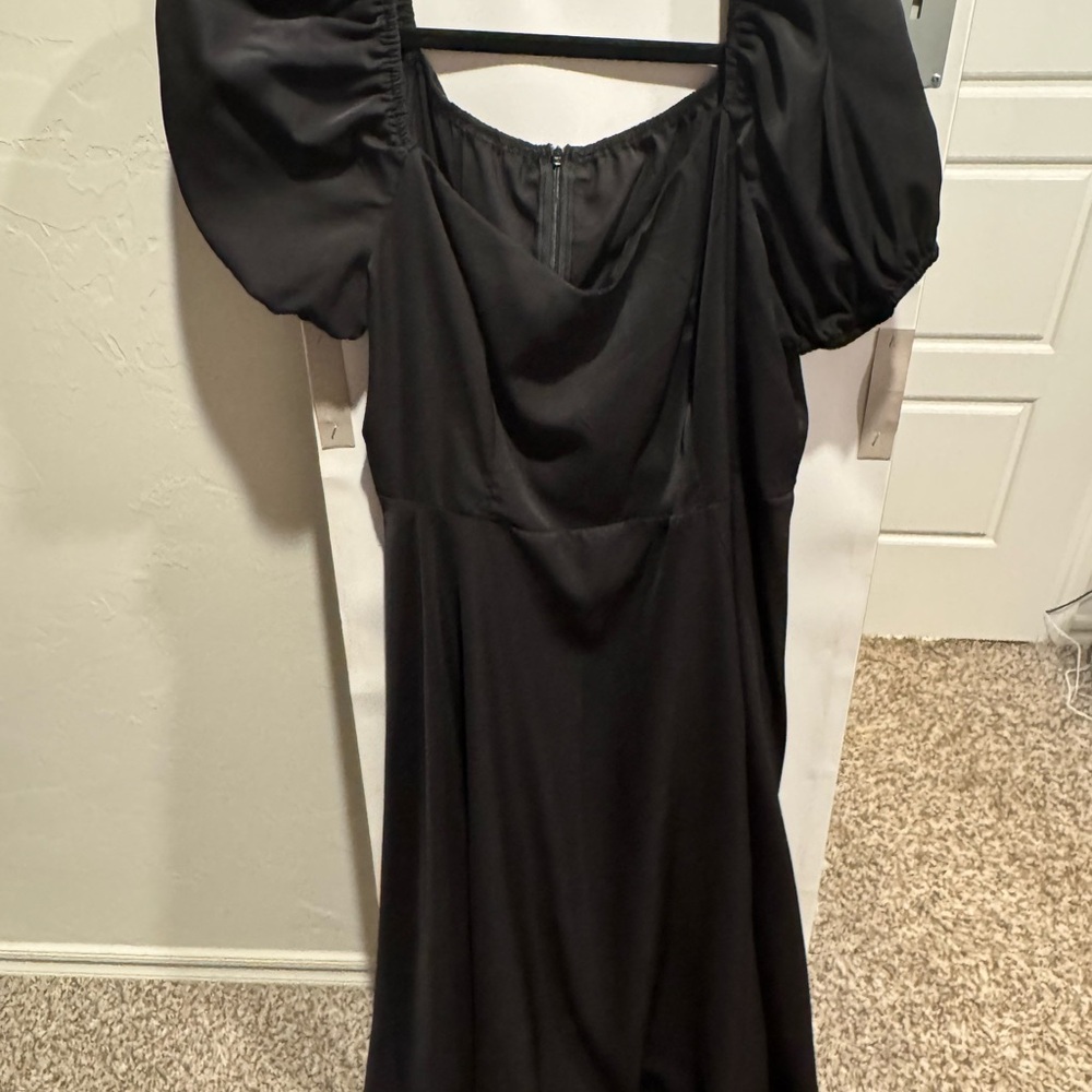 Elegant Black Puff Sleeve Dress